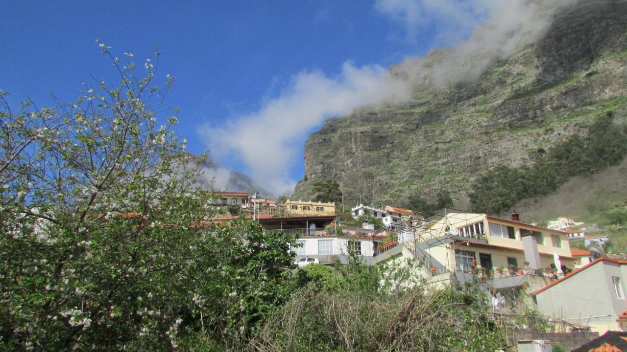 Valley Of Nuns Holiday Apartments Curral Das Freiras Exteriör bild