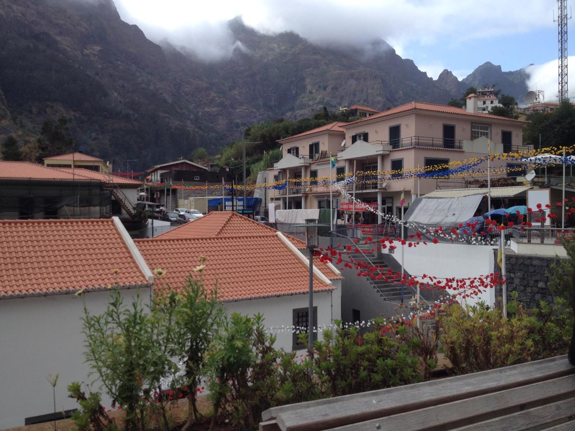 Valley Of Nuns Holiday Apartments Curral Das Freiras Exteriör bild